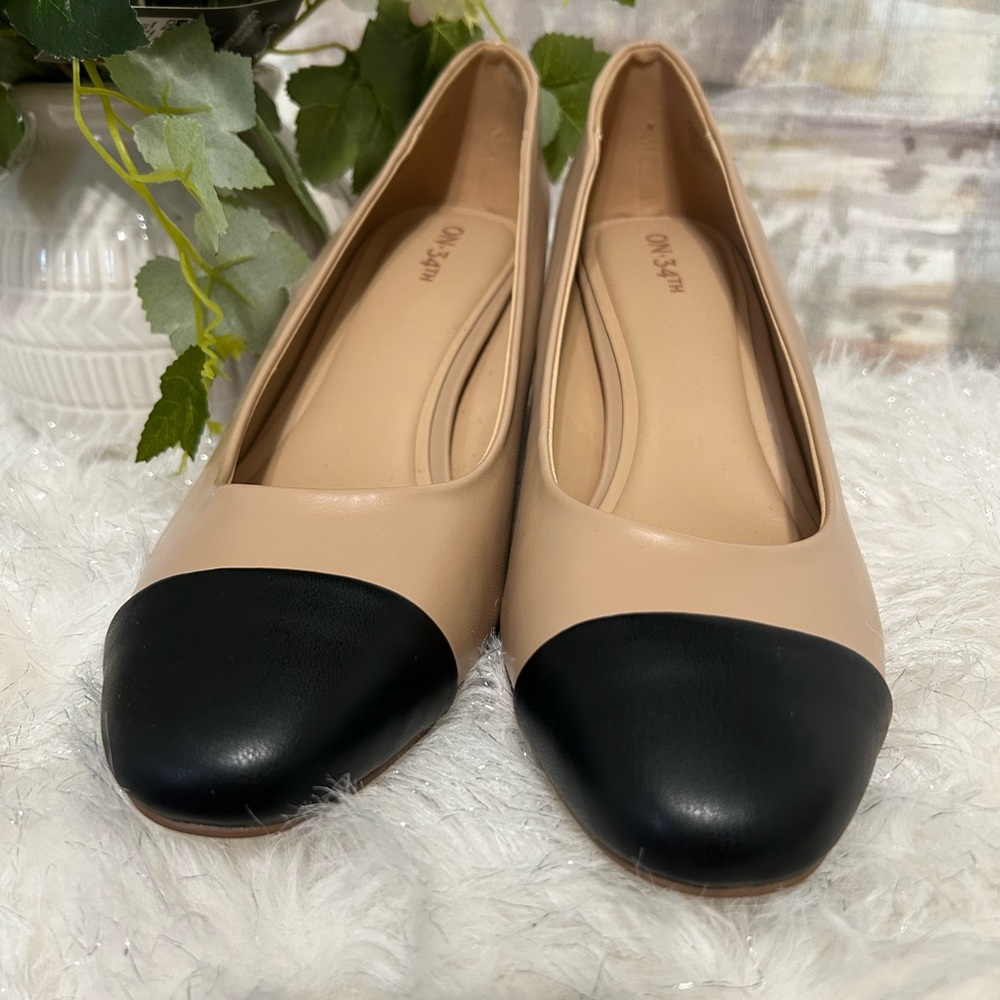 NEW ON-34th Women's Flats- Black and White, Size: 11M